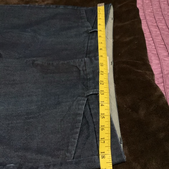 Dockers dark denim capris - Picture 5 of 6